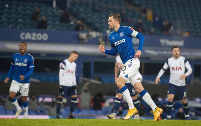 展示了他的 展示了他的